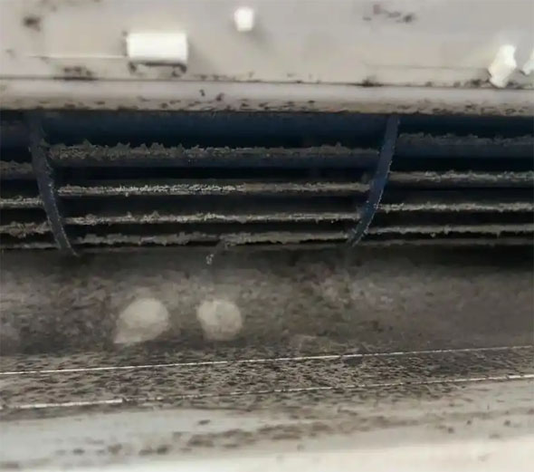 宿城空调吹的风有股烧焦味是怎么回事